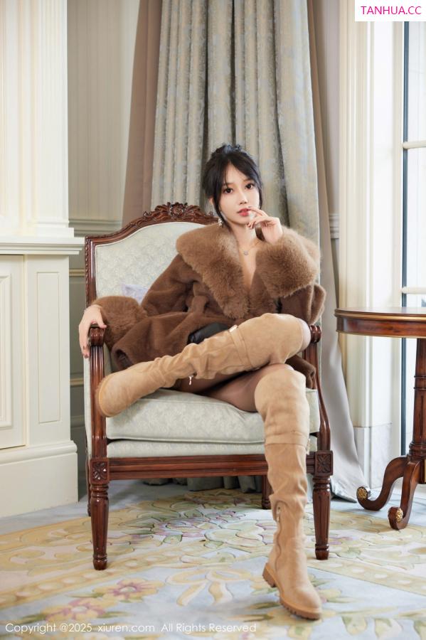 玥儿玥  [XiuRen]高清写真图 2025.02.21 No.9919 玥儿玥er 丝袜美腿第12张图片